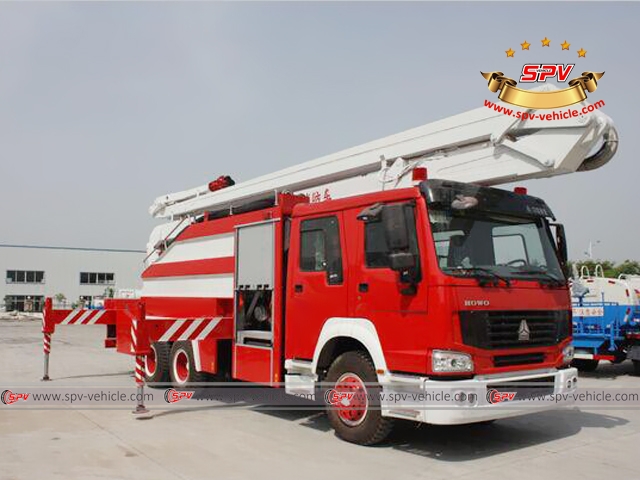 Right Front View of Water Foam Boom Fire Truck - Sinotruk 